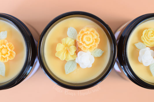 Saffron & Oud Decorated Wood Wick Candle