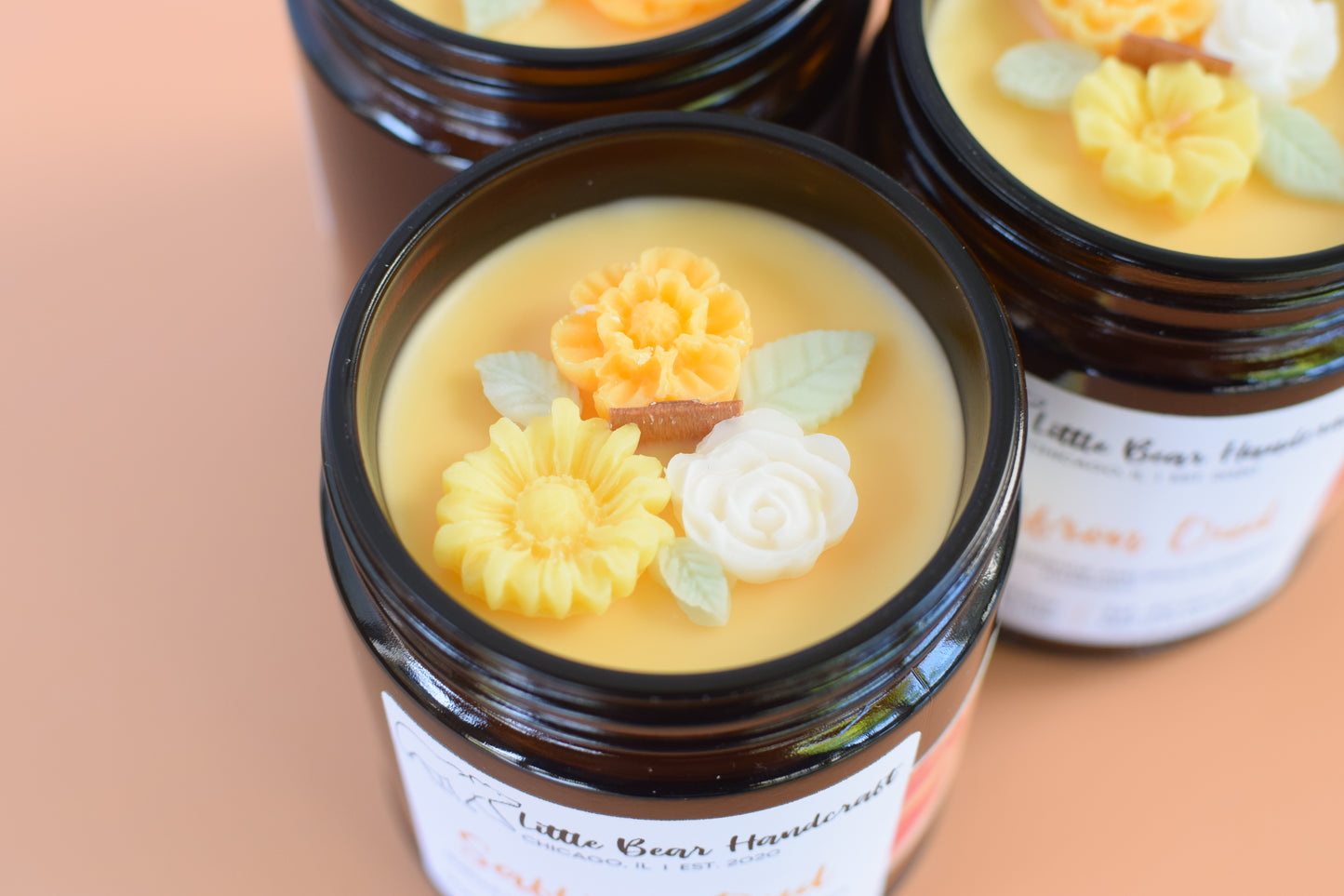 Saffron & Oud Decorated Wood Wick Candle