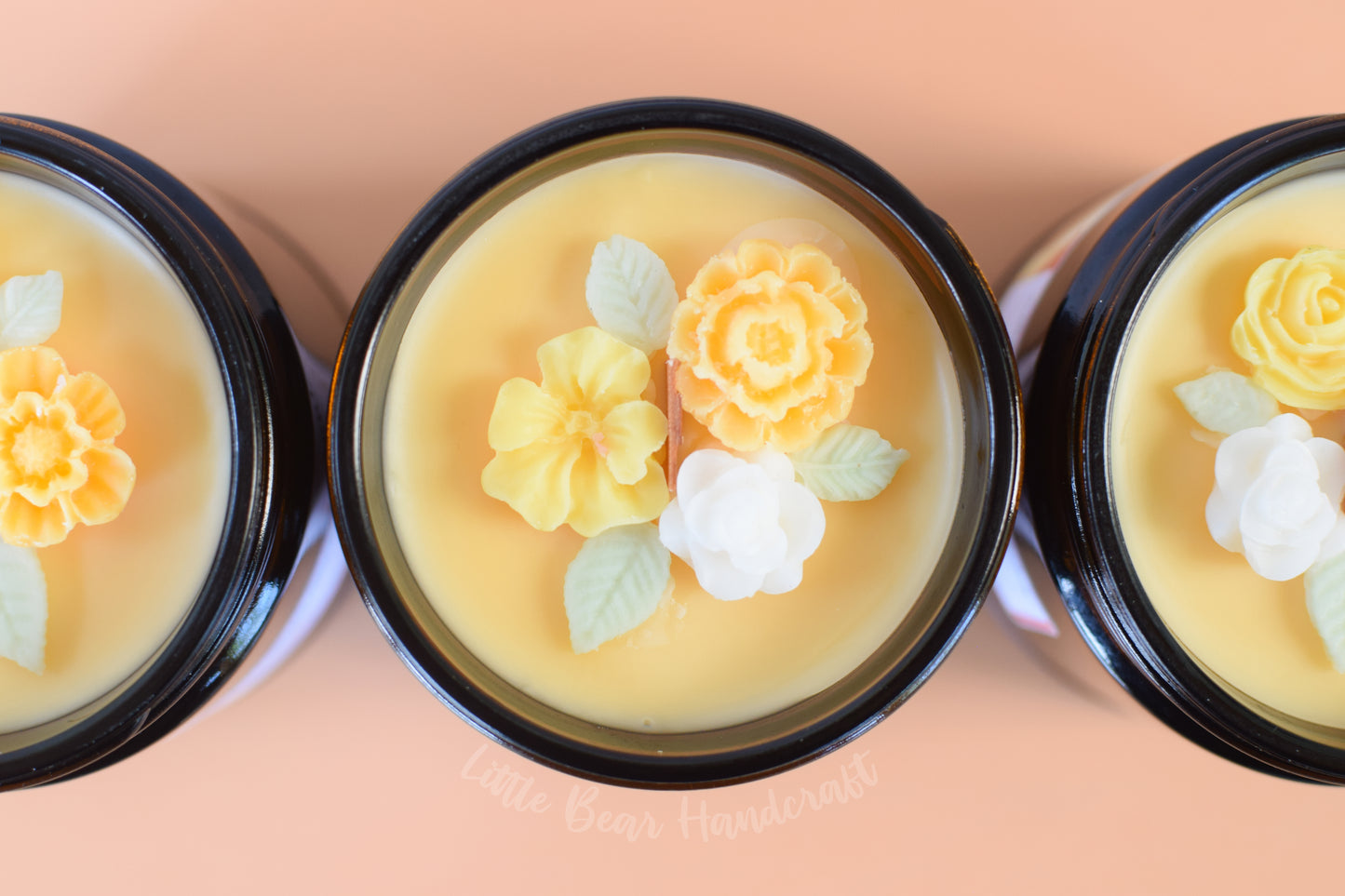 Saffron & Oud Decorated Wood Wick Candle