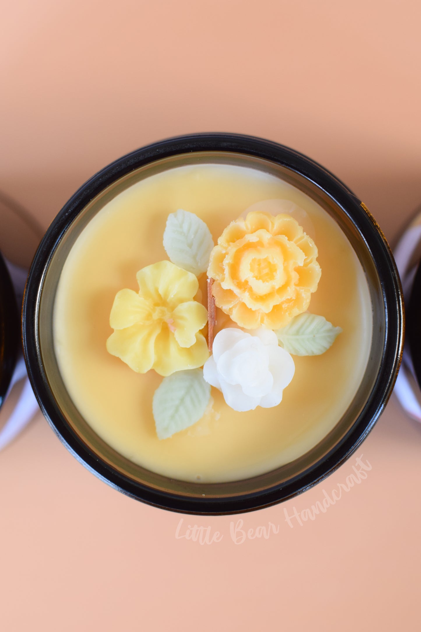 Saffron & Oud Decorated Wood Wick Candle