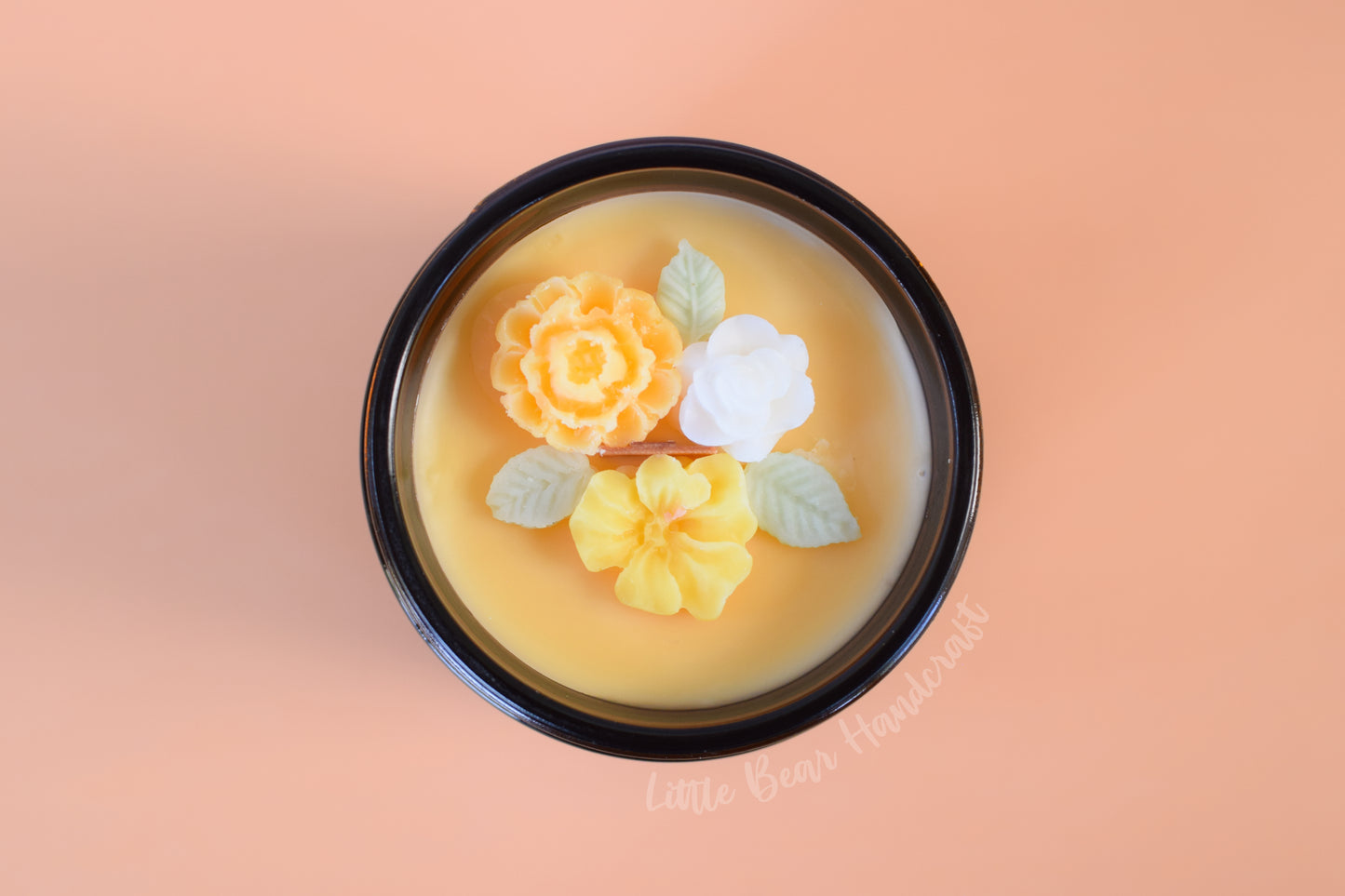 Saffron & Oud Decorated Wood Wick Candle