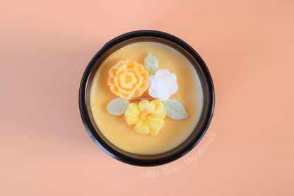 Saffron & Oud Decorated Wood Wick Candle