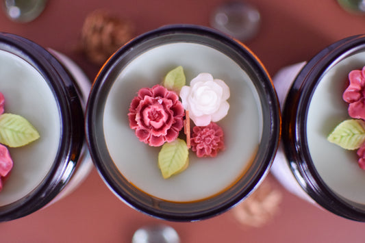 Christmas Cabin Decorated Wood Wick Candle